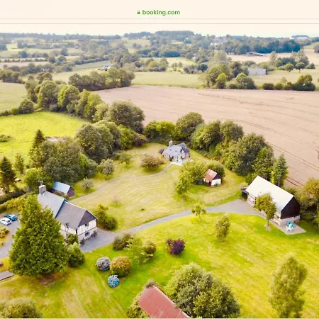 Maison Mai Or La Petite Maison Mai Or La Petite Grange Or Three La Chapelle-Urée