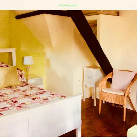 בית נופש Maison Mai Or La Petite Maison Mai Or La Petite Grange Or Three