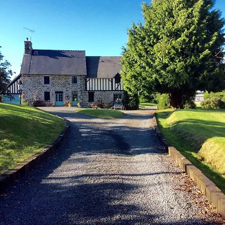 Dom wakacyjny Maison Mai Or La Petite Maison Mai Or La Petite Grange Or Three La Chapelle-Urée