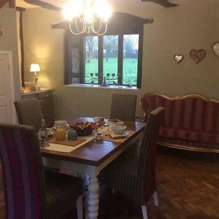 Hébergement de vacances Maison Mai Or La Petite Maison Mai Or La Petite Grange Or Three La Chapelle-Urée