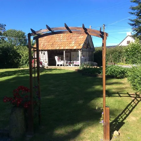Dom wakacyjny Maison Mai Or La Petite Maison Mai Or La Petite Grange Or Three La Chapelle-Urée