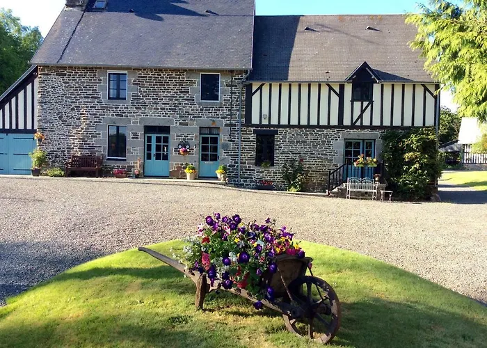 Casa vacanze Maison Mai Or La Petite Maison Mai Or La Petite Grange Or Three La Chapelle-Urée